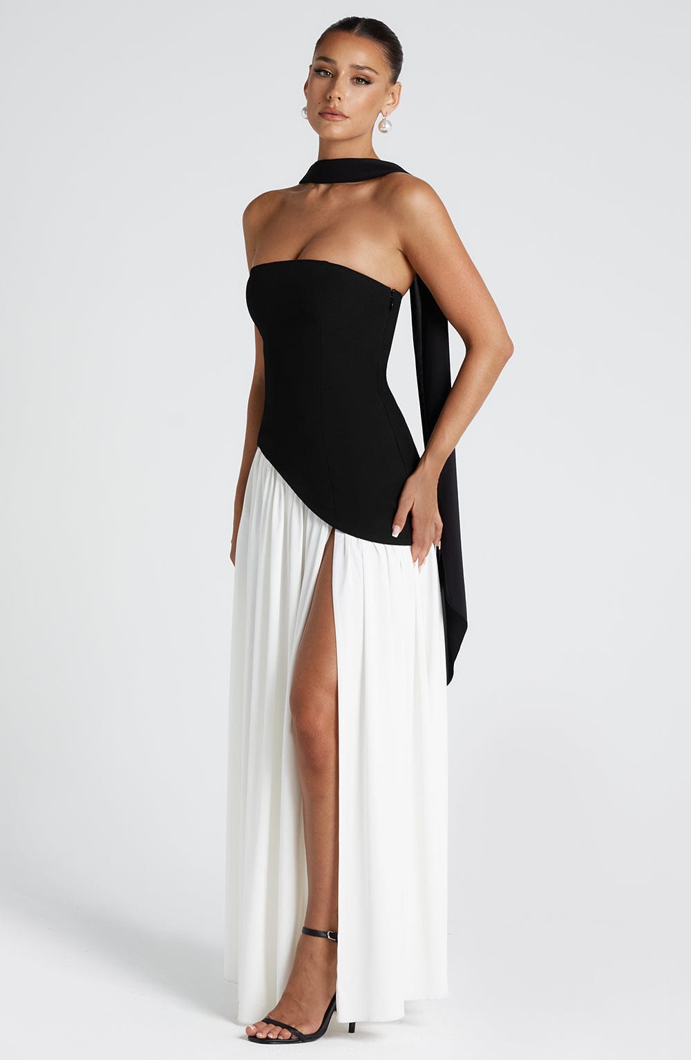 Maliyah Maxi Dress - Black/White Dress Babyboo Fashion Premium Exclusive Design